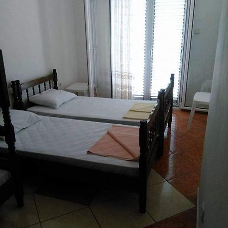 Kuca Protic Hotel ซูโตมอเร ภายนอก รูปภาพ